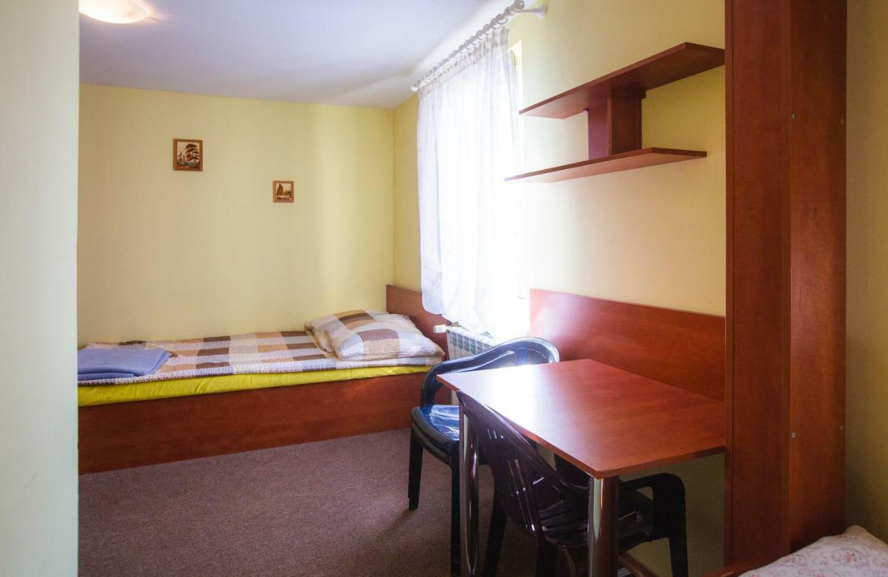 Letnisko Apartment Zwierzyniec ภายนอก รูปภาพ