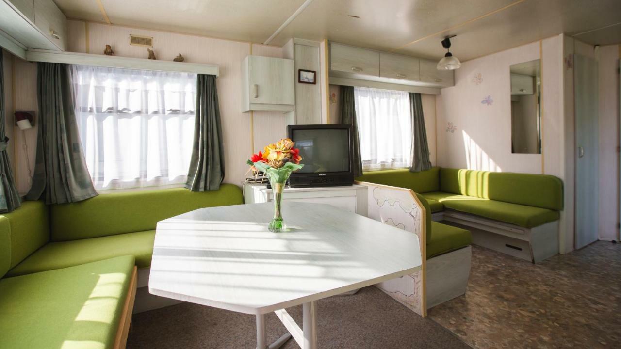 Letnisko Apartment Zwierzyniec ภายนอก รูปภาพ